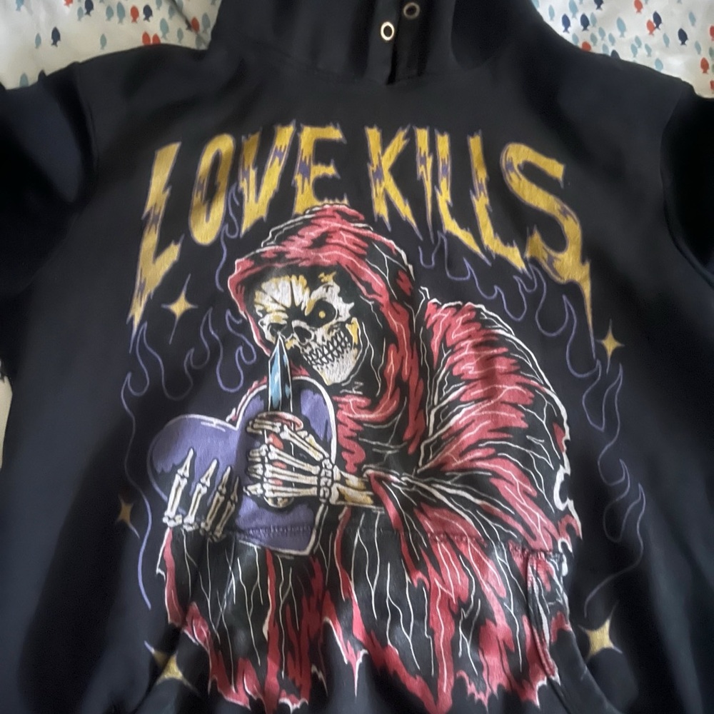 Love Kills Graphic Hoodie in Black and Red